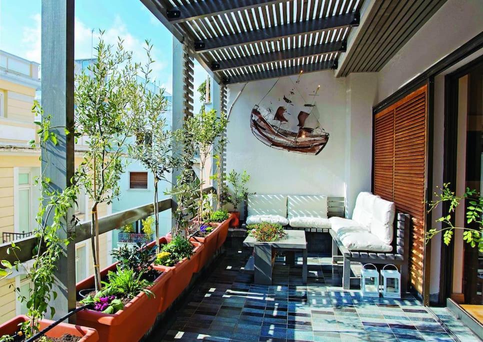 Hidesign Athens Tube Luxury Apt In Kolonaki Buitenkant foto